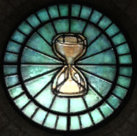 Obl Akatosh-Symbol Glasmalerei.jpg
