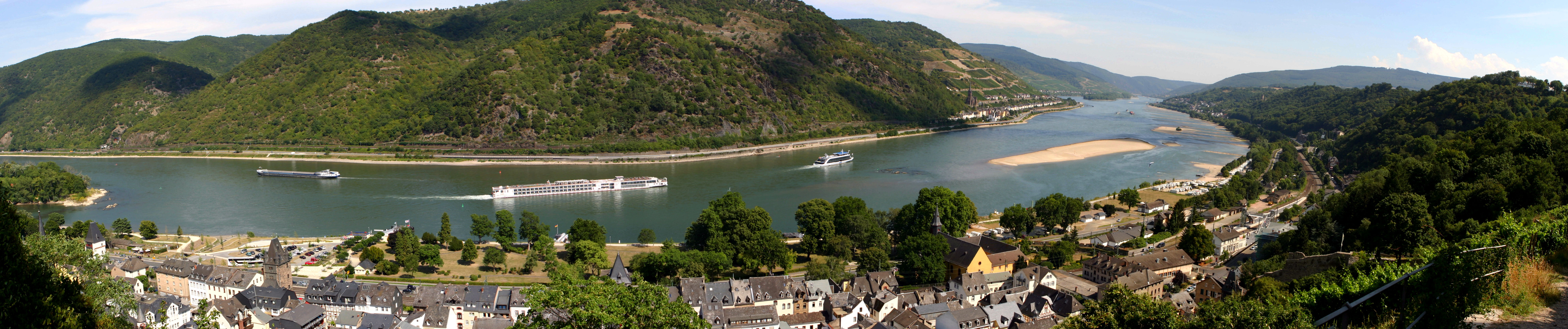 bacharach_panorama_by_spiritogre-d94g8ru.jpg