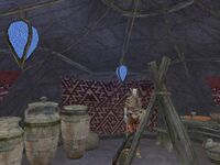 MW Zainab-Minassours Zelt innen.jpg