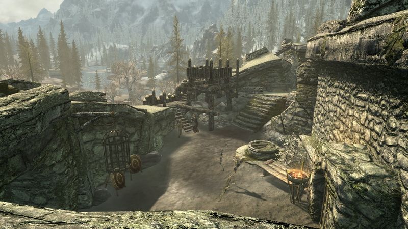 Datei:SR Schneefalke Brunnen.jpg