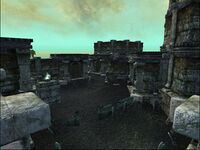 Vitharn - Burginnenhof.JPG