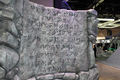 Eine Steintafel mit Drachenschrift auf der E3 2011
