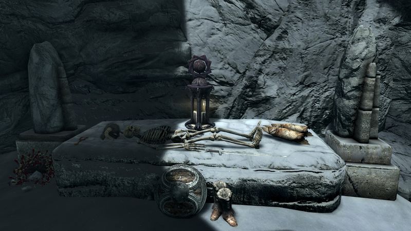 Datei:SR Totenschrein Altar.jpg