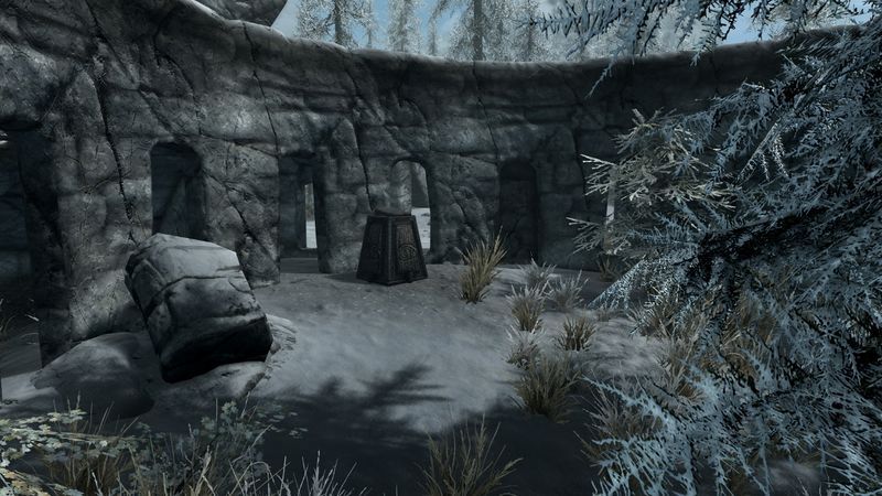 Datei:SR Windseitige Ruinen Innen.jpg