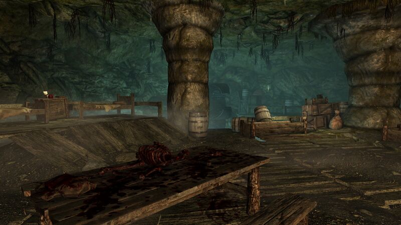 Datei:SR Maras Auge Höhle.jpg