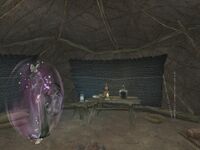 MW Erabenimsun-Ranabis Zelt innen.jpg