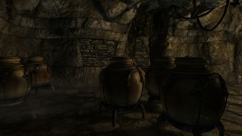 Datei:SR Ustengrav Urnen.jpg