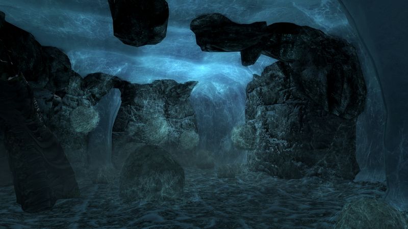 Datei:SR Frostflussschlund Spinnen.jpg