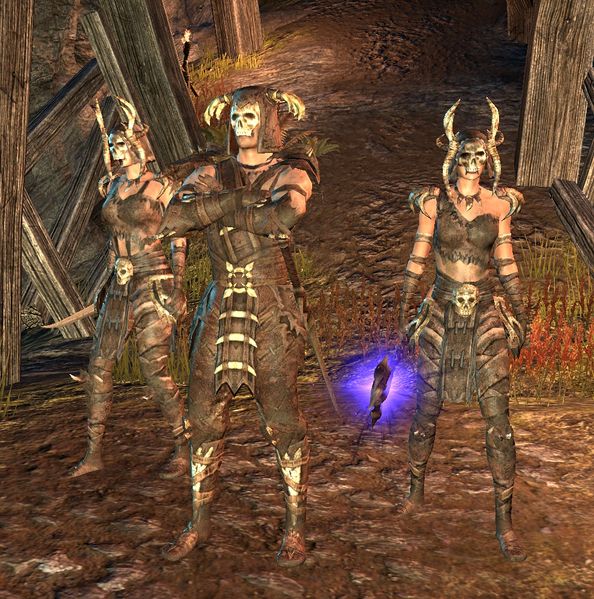 Datei:ESO Knochenformer.jpg