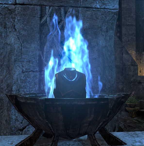 Datei:ESO Rajhins Umhang.jpg