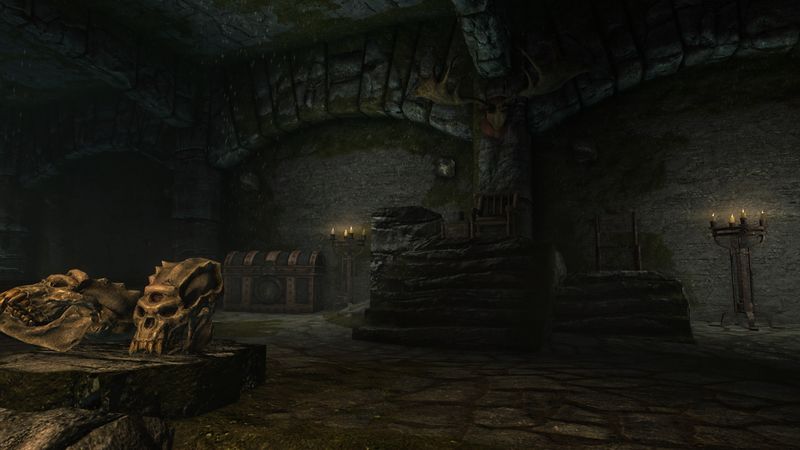 Datei:SR Morvunskar Thron.jpg