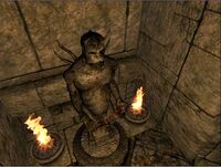 Vitharn - Opferstatue.JPG