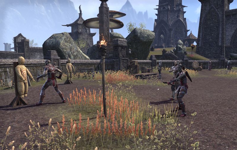 Datei:ESO Festung Tal'Deic - Übungsplatz.jpg